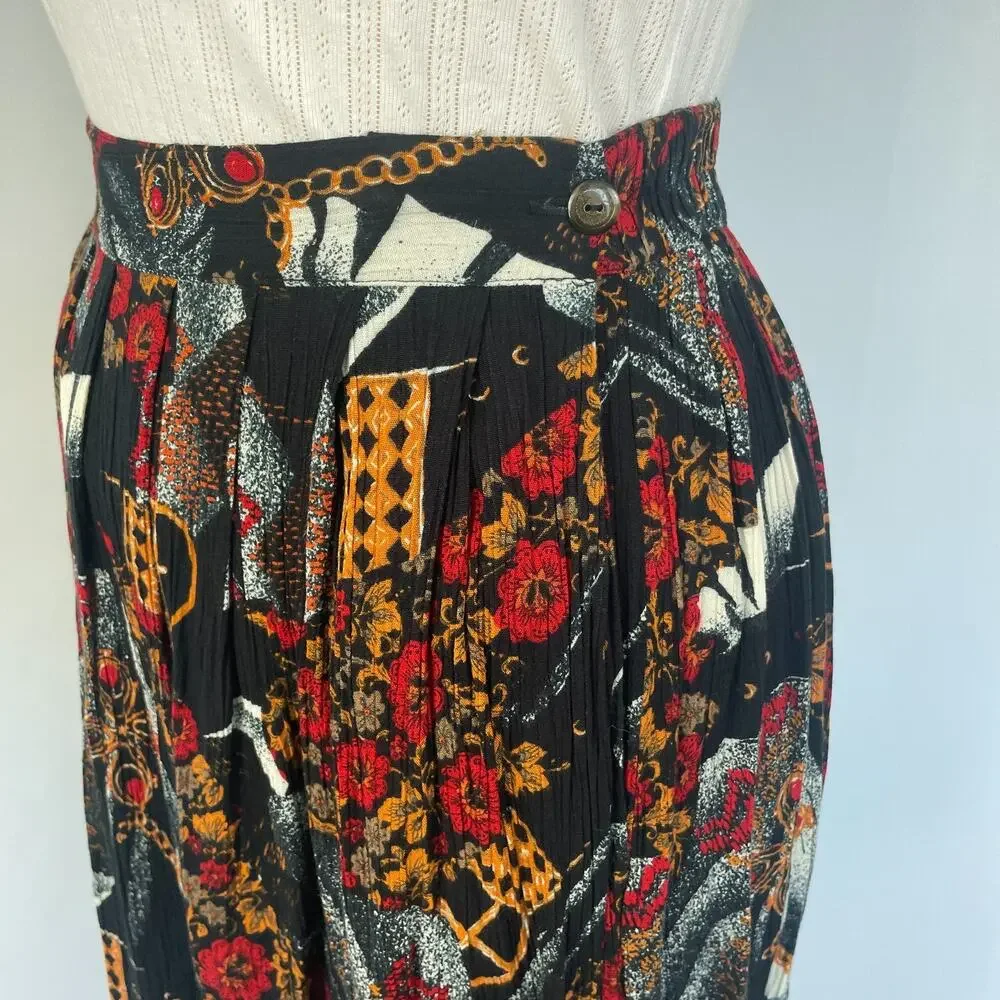 Vintage Midi Skirt Size 10 Petite 10P Black Red Mix Print Floral Preppy Academia